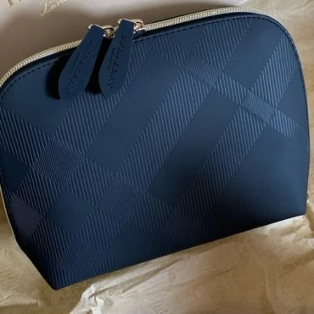 Burberry Beauty zippy pouch Makeup Cosmetic Bag Clutch